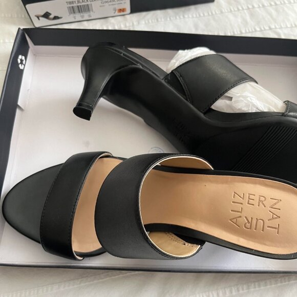 Naturalizer Black Leather Sandal Slide Heels NWT - Picture 3 of 3